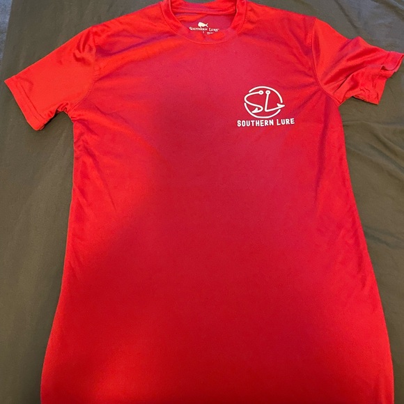Southern Lure Men's Vibrant Red Short Sleeve Tee - Picture 1 of 3